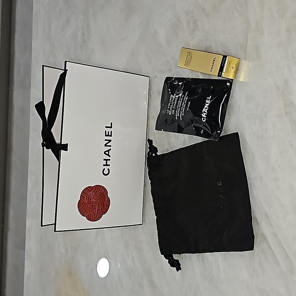 Chanel Gift Bag, Embossed Draw String Bag, Chanel Mascara, Sublimage Beauty NWT - Picture 4 of 8